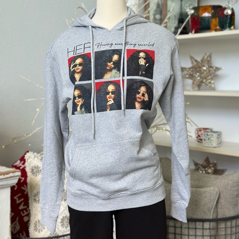 H.E.R Having Everything Revealed oversized Hoodie NWT - Picture 1 of 4